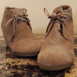 TOMS Desert Wedge Booties | sz 9